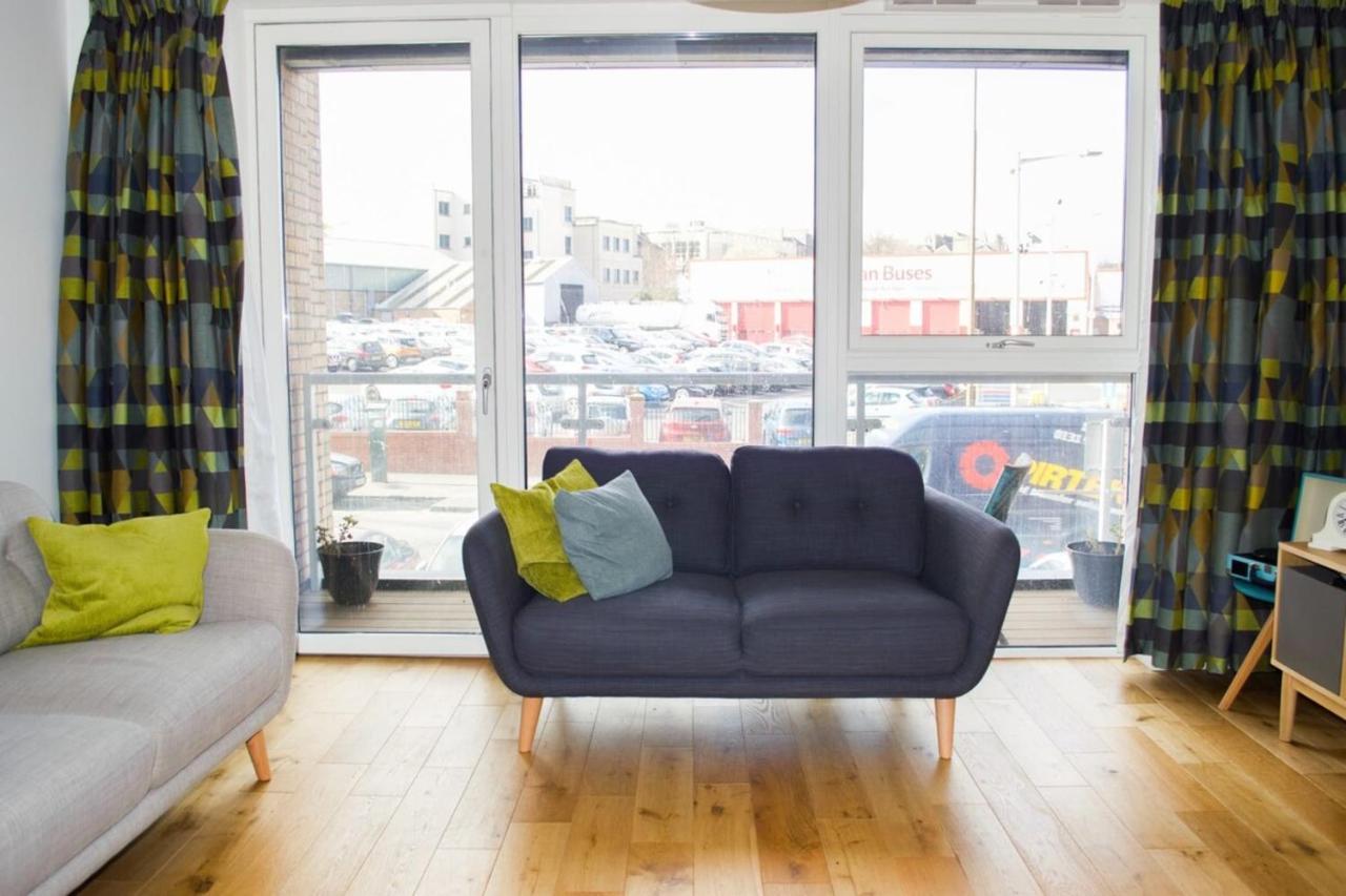 Modern Home By Leith Walk 에든버러 외부 사진