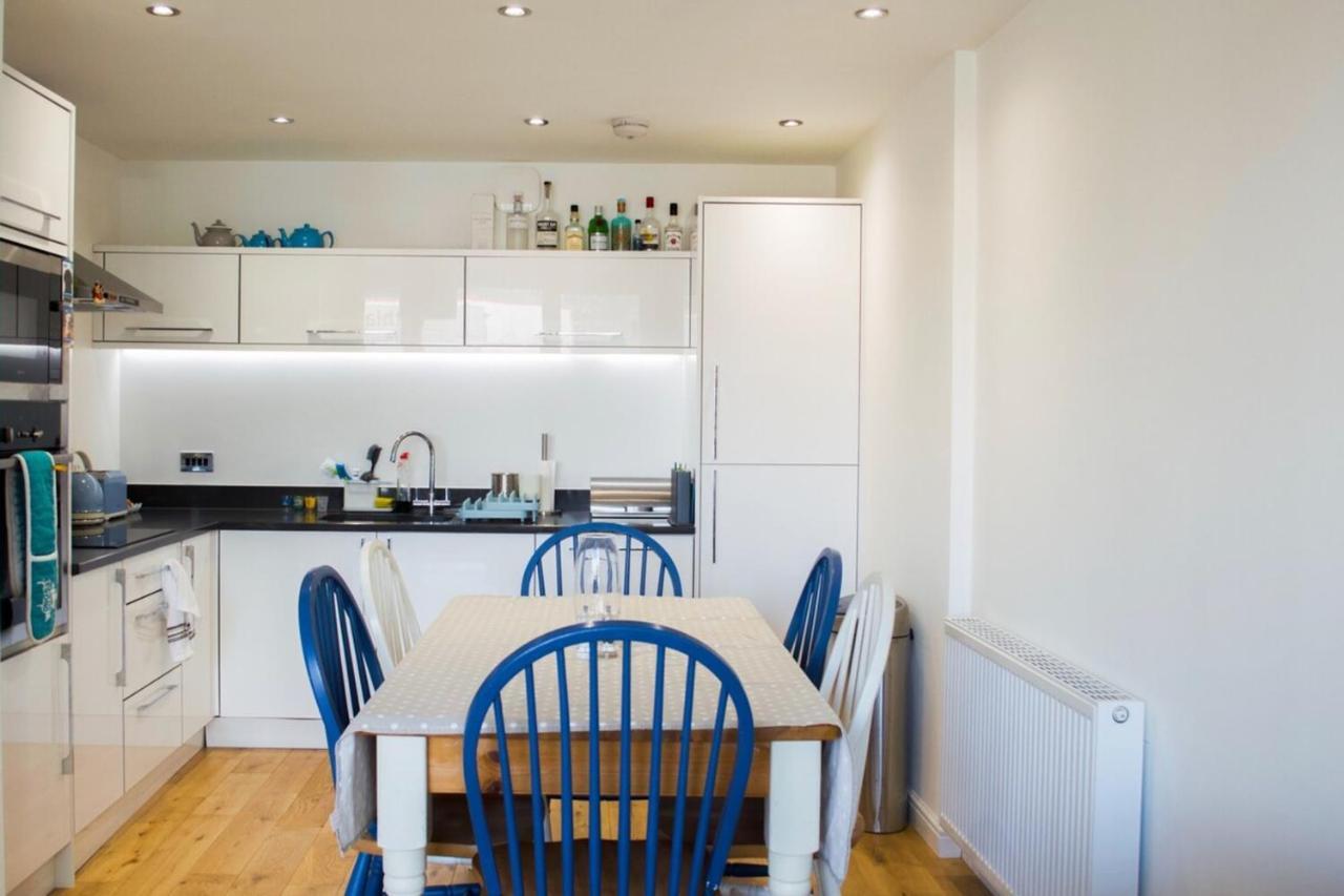 Modern Home By Leith Walk 에든버러 외부 사진