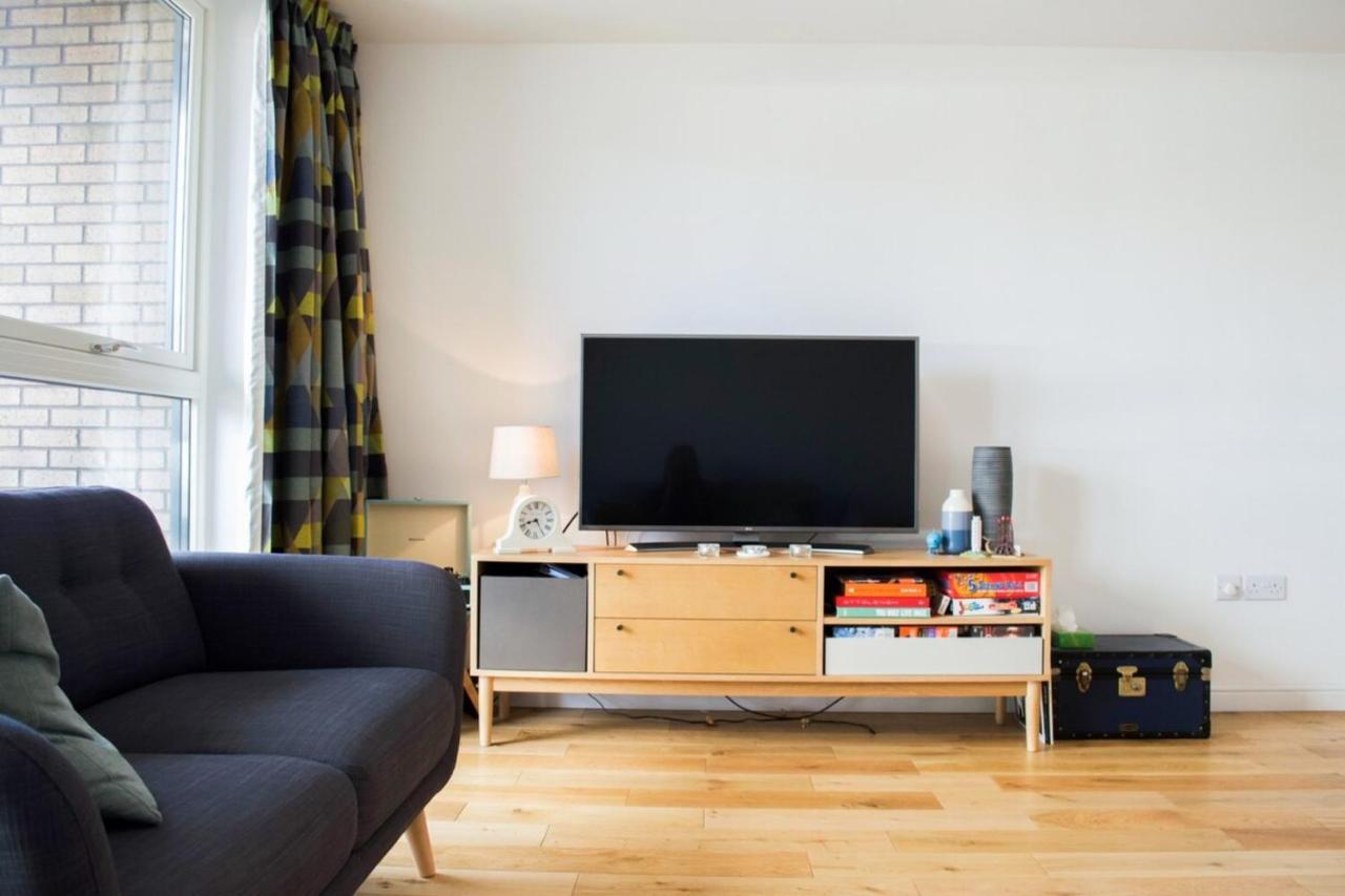 Modern Home By Leith Walk 에든버러 외부 사진
